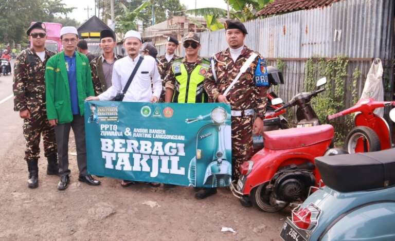 Ansor Banser Langgongsari dan PPTQ Zuwaina Bareng Komunitas Vespa Klasik Garap NGABANGABA