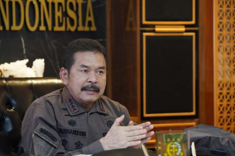 Jaksa Agung: Kita Tak Boleh Kalah Pada Koruptor, Jadikan Mereka Public Enemy!