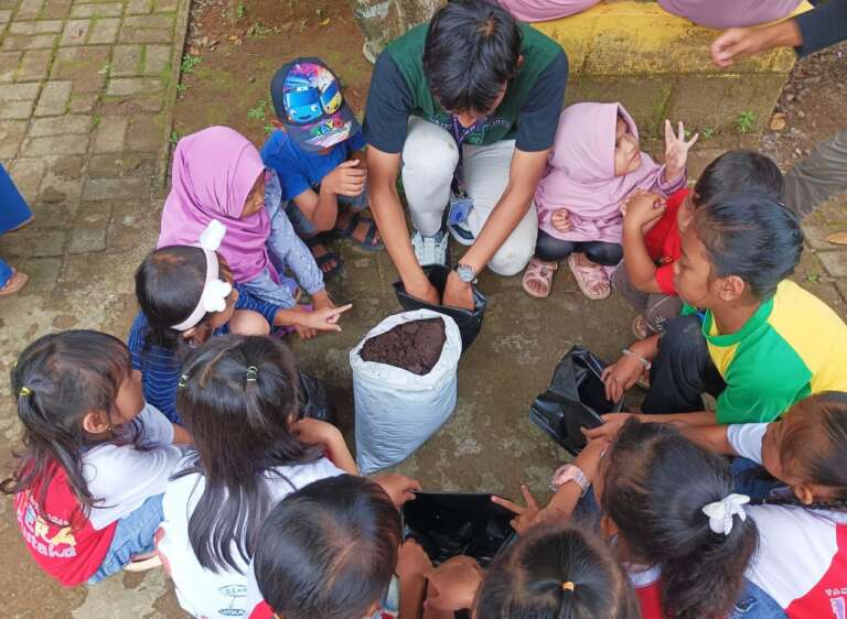 Green Action 2024: Bumi Anugerah Allah, Harus Dijaga!