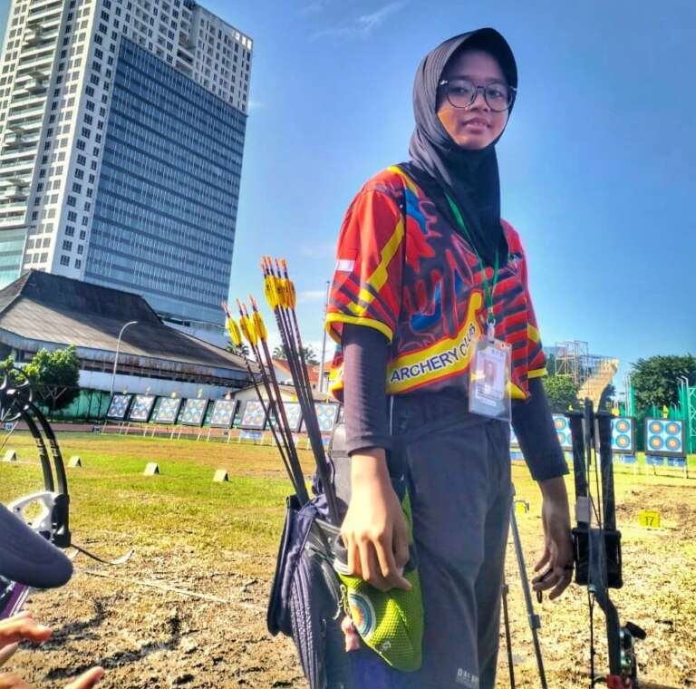 Kejuaraan Panahan Piala Gubernur Jawa Timur II, Calista Lintang Kinasih Ardadedali Archery Club Raih Medali Emas