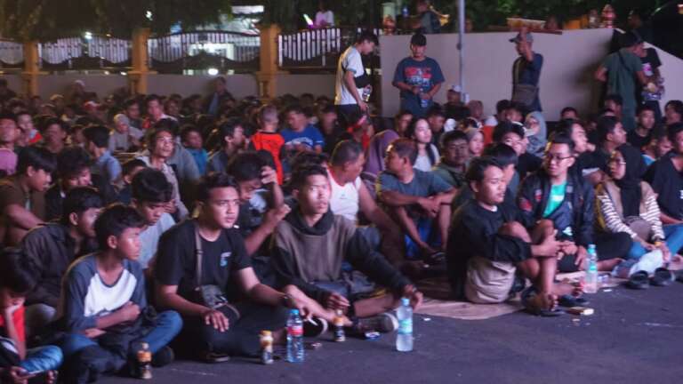 Nobar Indonesia vs Uzbekistan, Momen Pemersatu Rakyat Pasca “Terbelah” Di Pemilu 2024