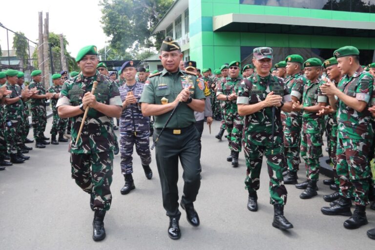 Kunjungi Korem 132/Tdl, Panglima TNI: Kebanggaan Bagi Saya Bisa Kembali Ke Sini Lagi!