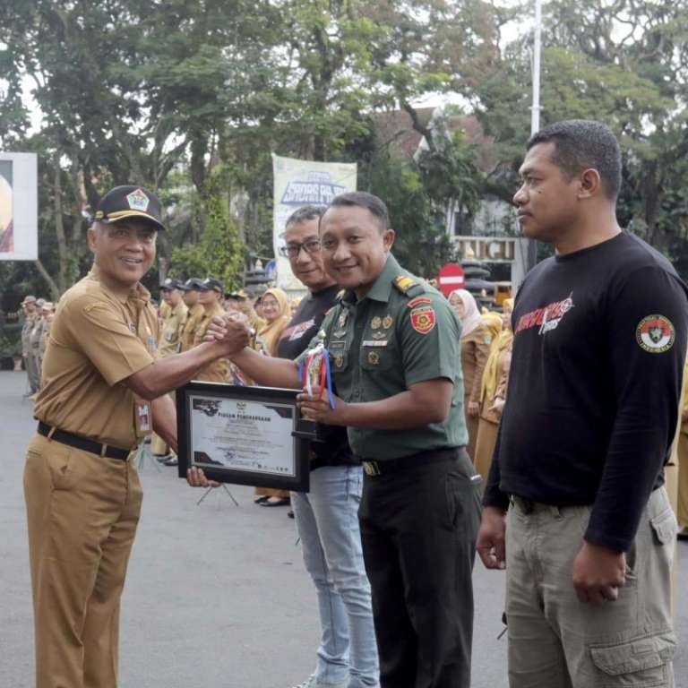 Pj Walikota Berikan Apresiasi Petembak Berprestasi Perbakin Kota Malang