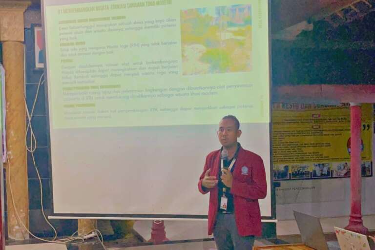 Mahasiswa KKN UMSurabaya Perkenalkan Inovasi Teknologi Pengembangan Desa Wisata di Mojokerto