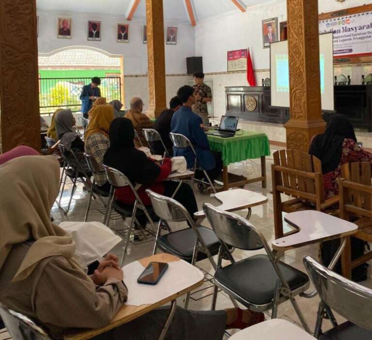 Dorong Literasi Digital Warga Desa, Unair Bersama UPN Veteran Jatim dan Yayasan Akta Bumi Gelar Mini-Series Seminar