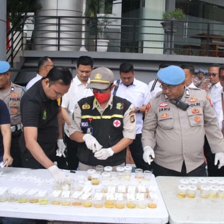 Tes Urine Mendadak, 119 Personel Polres Metro Jakarta Barat Diperiksa
