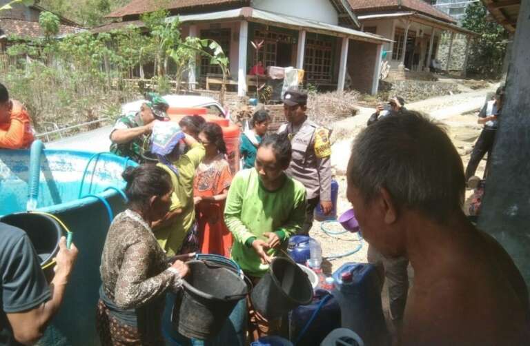 Bantuan Air Bersih Jadi Harapan Baru Warga Trenggalek