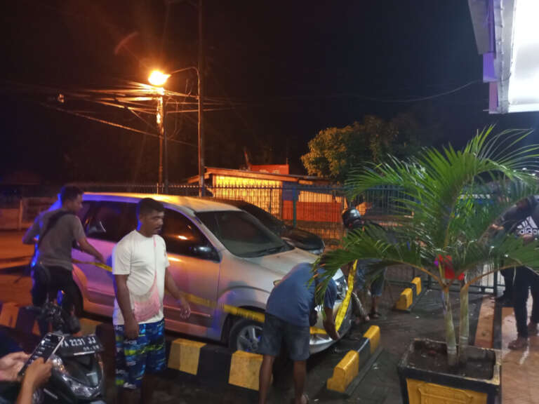 Serangan Terhadap Pers, Kantor Redaksi Jubi Dilempari Bom Molotov