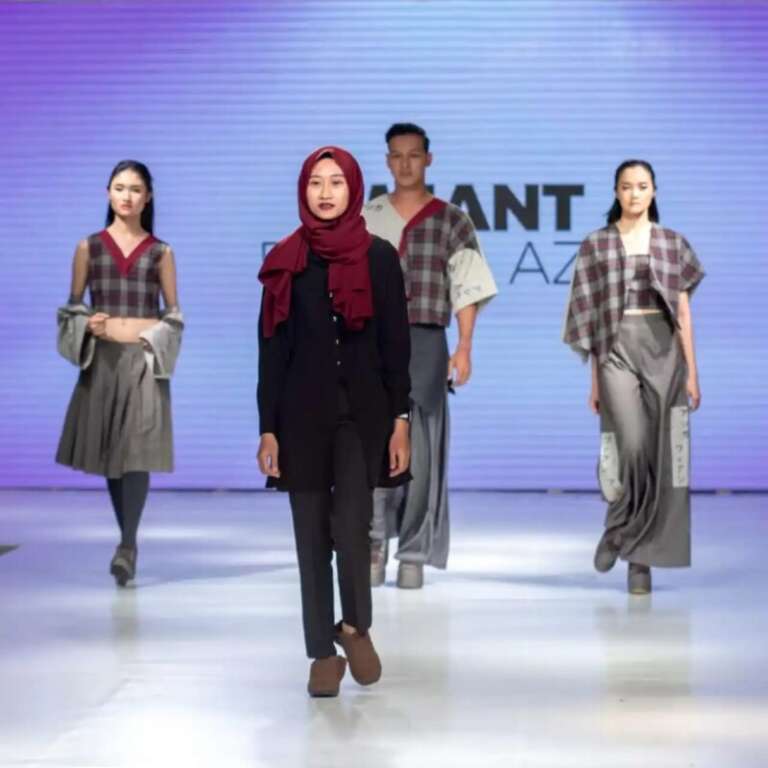 Melalui Jenama WAINKA, Alumnus Unair Ini Padukan Batik-Denim Dan Raih Sukses di Dunia Fashion