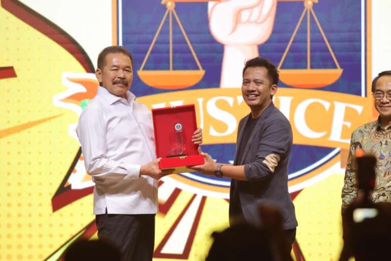 Jaksapedia dan Unhas Berikan Penghargaan Pada Jaksa Agung di Acara Sound of Justice 2024, Ini Alasannya