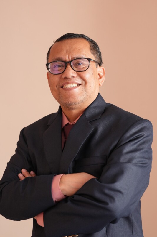 Akhmad Saikhu, Alumnus FKM Unair Yang Tak Hanya Excellent With Morality Namun Tiada Henti Berkontribusi Pada Negeri