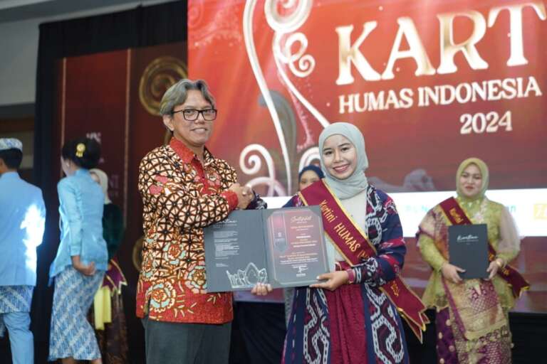 Rektor RV University: FKM Unair Jadikan Saya Tangguh dan Kompetitif Pasca Kampus!