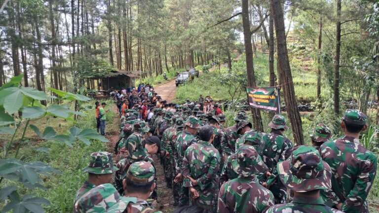 Kodim 0807/Tulungagung Tanam Ribuan Pohon di Samar, Ternyata Ini Tujuannya