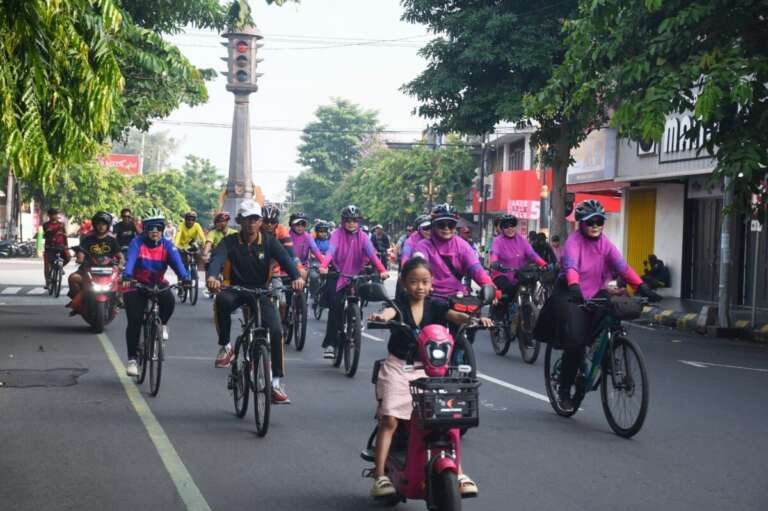 Peringati HUT ke-61, Korem 081/DSJ Gelar Fun Bike dan Senam Bersama