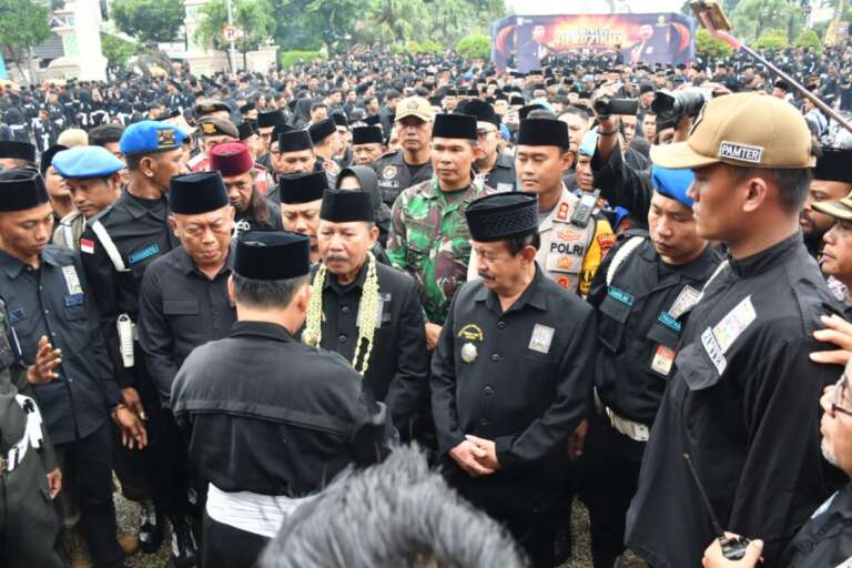 Gelar Bumi Reog Berdzikir, 100 Ribu Pendekar PSHT Padati Aloon-Aloon Ponorogo