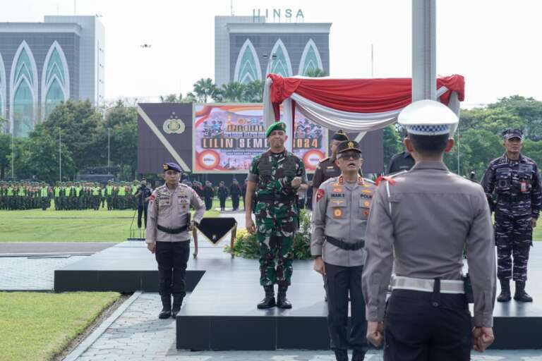 Hadiri Apel Gelar Pasukan Operasi Lilin Semeru 2024, Pangdam V/Brawijaya: TNI Siap Back Up Polri!