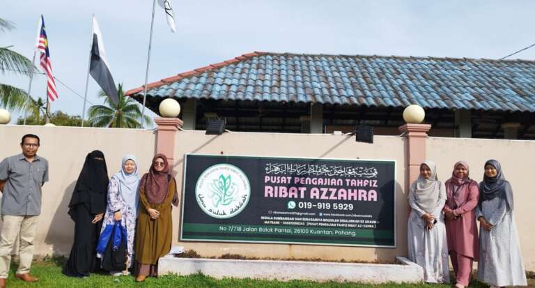 Teliti Problem Pesantren, Dosen Universitas Darussalam Gontor Jalin Kerjasama Riset Bersama Kampus Asal Malaysia