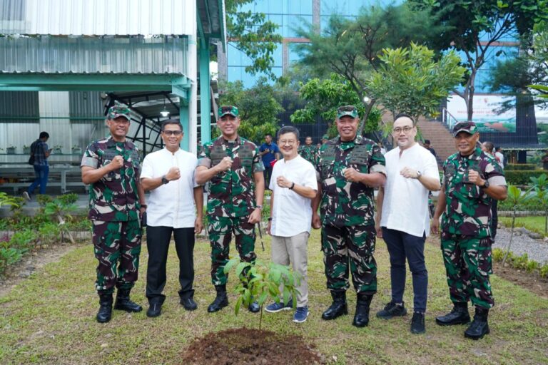 Ke Mojokerto, Pangdam V/Brawijaya Perkuat Sinergi dengan Dunia Industri