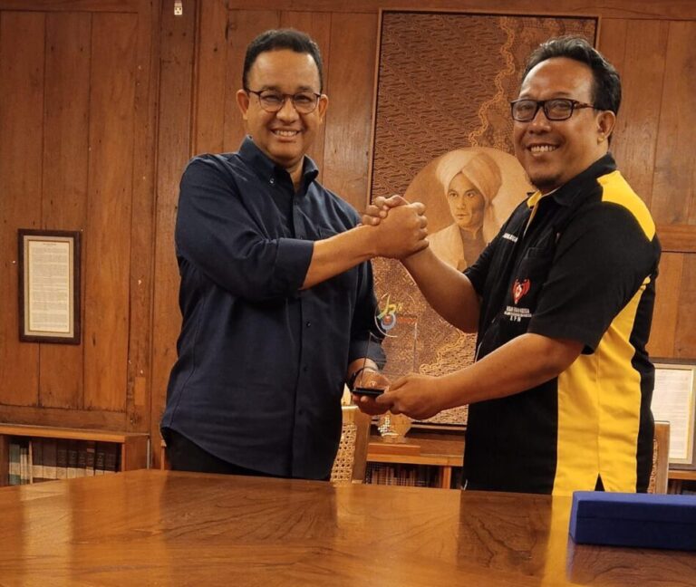Tokoh Paling Peduli Kesehatan Warga, Anies Baswedan Raih REKAN Indonesia Award