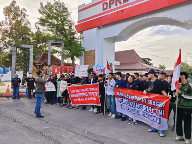 Tegas, Aliansi Masyarakat Sragen Nyatakan Mendukung Pengesahan UU TNI