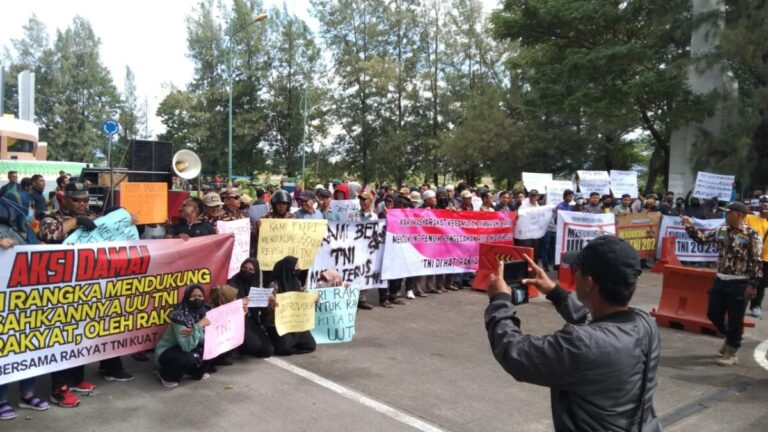 Masyarakat Bekasi Gelar Aksi Damai Dukung Pengesahan UU TNI dan Pemberantasan Korupsi
