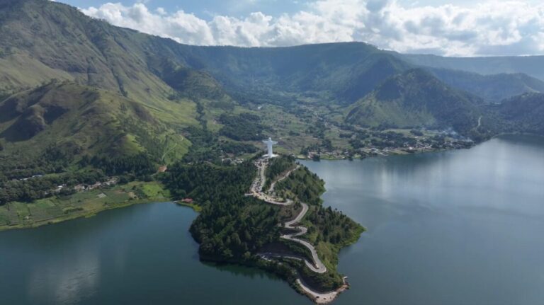 Keindahan Sumatera Saat Lebaran, Hutama Karya Rekomendasikan Wisata Alam Sekitar JTTS