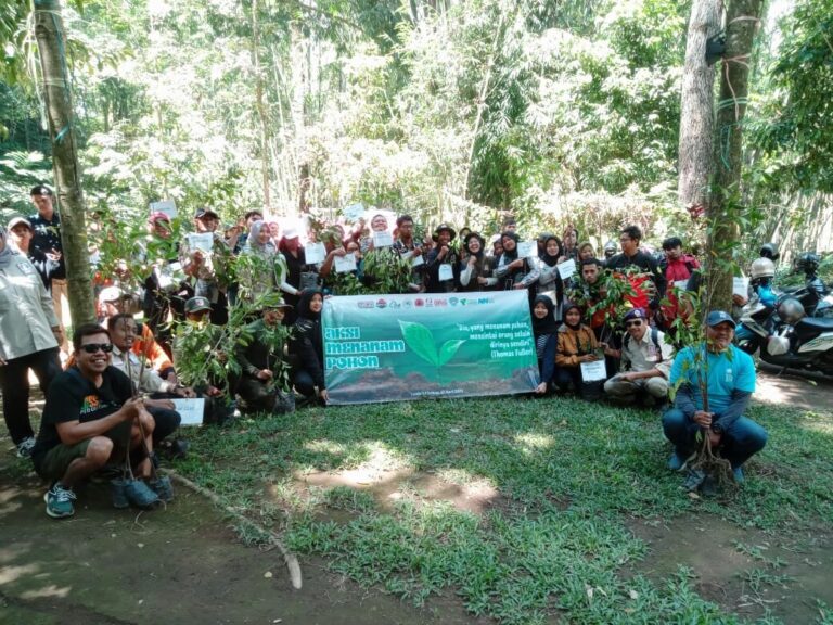 Jika Bumi Bicara, Apa Kita Siap Mendengarkan? Sewindu SRPB Jatim Dijawab dengan Aksi Nyata