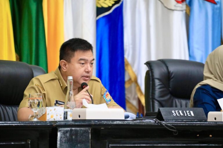 Sekjen Kemendagri Tegas! Tantang Pemda Rutin Turun ke Pasar, Perang Lawan Inflasi Harus Dimenangkan!