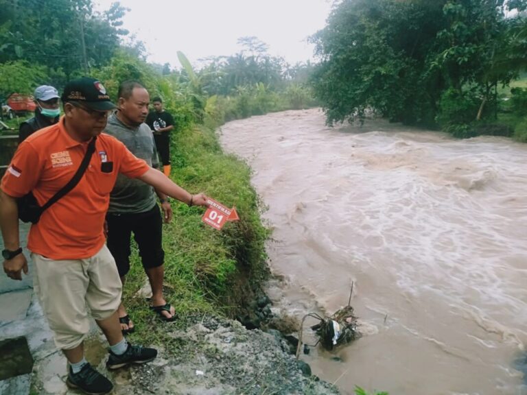 Liburan Berujung Duka: Perahu Karet Terbalik saat Rafting, Warga Sukoharjo Ditemukan Tewas