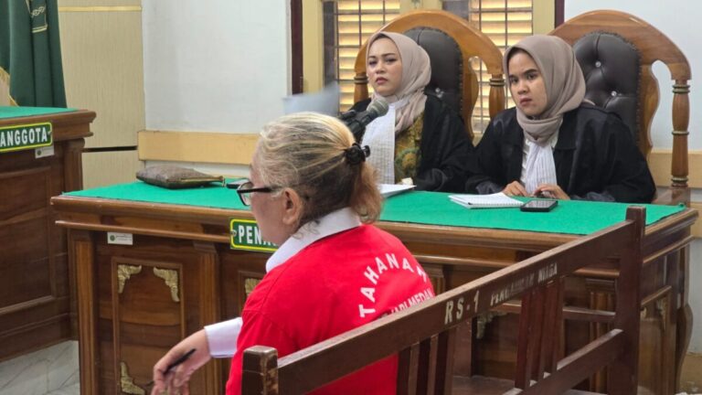 Dusta, Darah, dan Dosen: Saat Suami Tewas, Istri Berkilah Lakalantas