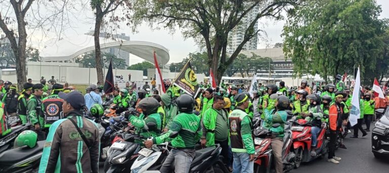 Demo Driver Ojol, Ekonom Umsida: Boleh Marah, Tapi Kita Sedang Hidup di Era Platform