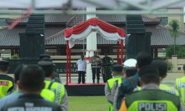 750 Personel Gabungan TNI-Polri Diterjunkan Kawal Suroan dan Suran Agung 2025 di Blitar