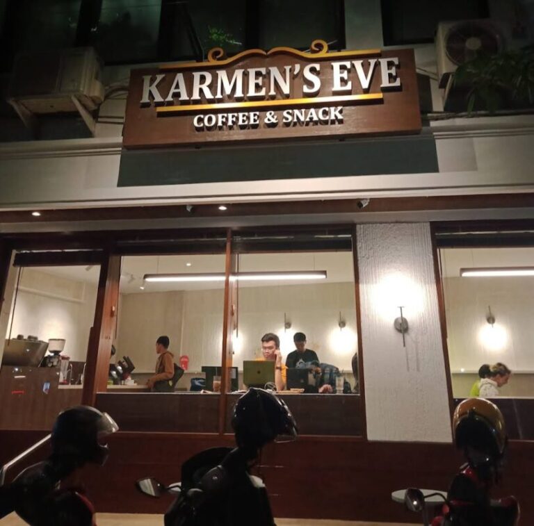 Karmen’s Eve, Kafe Pusat Kota yang Jadi Favorit Tempat WFC dan Nongkrong Anak Muda