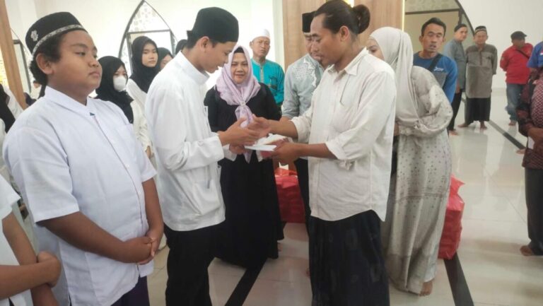 Bulan Muharram Penuh Berkah, PT ABGT Tebar Cinta untuk Anak Yatim