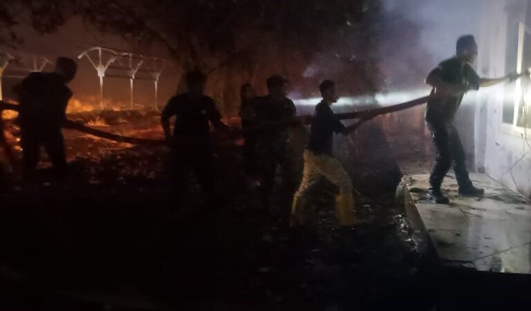 Dua Titik Kebakaran Landa Abdya, TNI Sigap Turun Tangan Padamkan Api