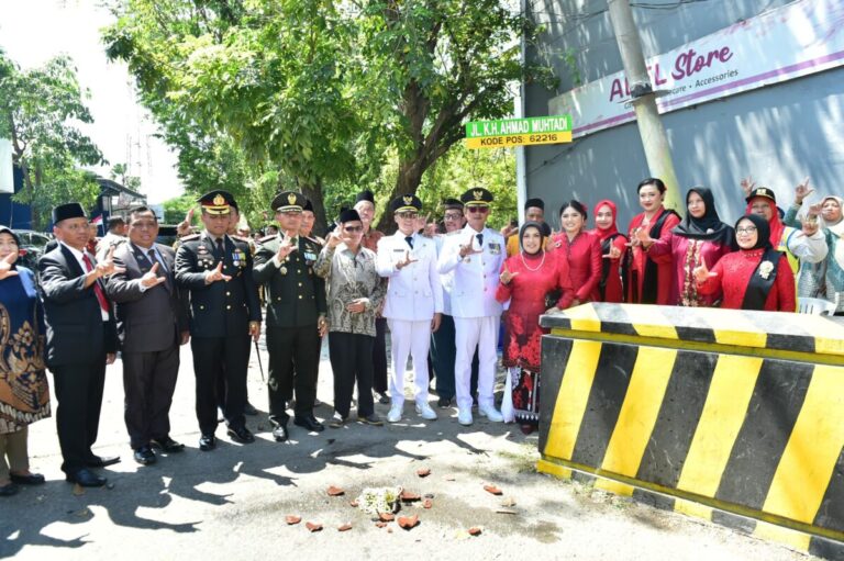 Jalan Baru di Lamongan Resmi Abadikan Nama Pejuang Hizbullah KH Ahmad Muhtadi