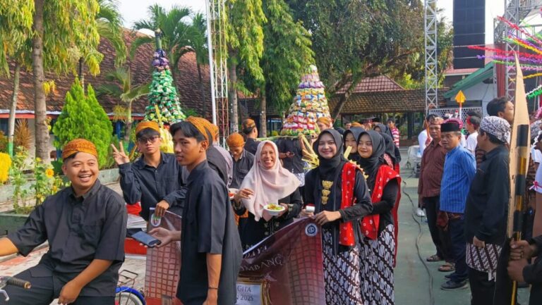 Pawai Budaya di Jombang, Dari Tumpeng Raksasa Hingga Parade Keragaman Nusantara