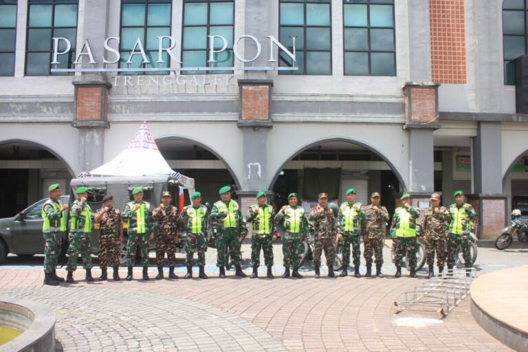 TNI dan Banser Kompak di Trenggalek, Patroli Bersama Jadi Simbol Kebersamaan Jaga NKRI
