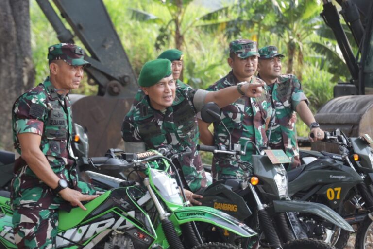 Brigjen TNI Zainul Bahar Tinjau Brigif 16/WY dan Kodim Kediri, Tekankan Soliditas Prajurit