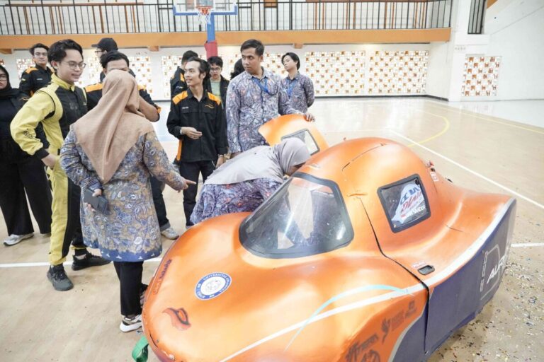 UNAIR Bidik Prestasi di KMHE 2025 Lewat Dua Mobil Ramah Lingkungan