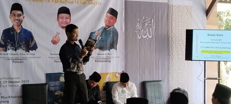 Bedah Buku di Jombang: Santri Menulis, Menyala untuk Negeri