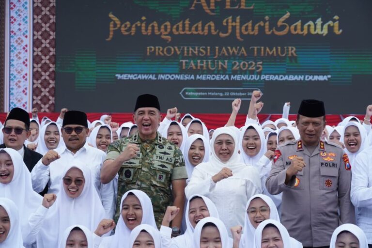 Pangdam Brawijaya dan Ribuan Santri Bersatu! An-Nur 2 Bergemuruh di Hari Santri Nasional