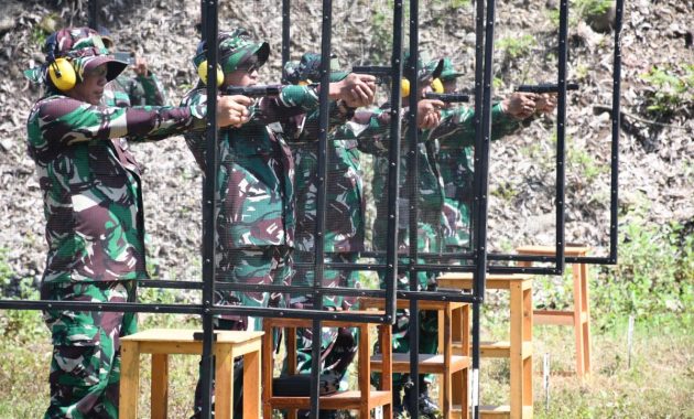 Gunung Kendil Jadi Arena Uji Kemampuan Menembak Prajurit, Danrem Untoro: Harus Ada Peningkatan!