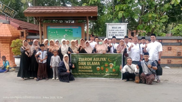 Ziarah Delapan Ulama, NU Mojorejo Sambung Sanad dan Semangat Hari Pahlawan