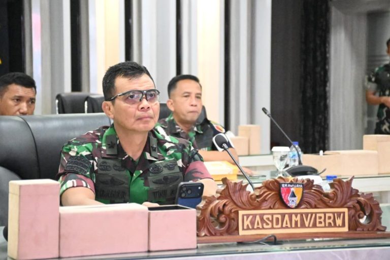 Kasdam Brawijaya Minta Percepatan Pembangunan Desa Kreatif Mandiri