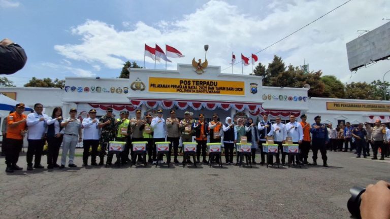 Menjaga Gerbang Jawa-Bali di Ujung Tahun