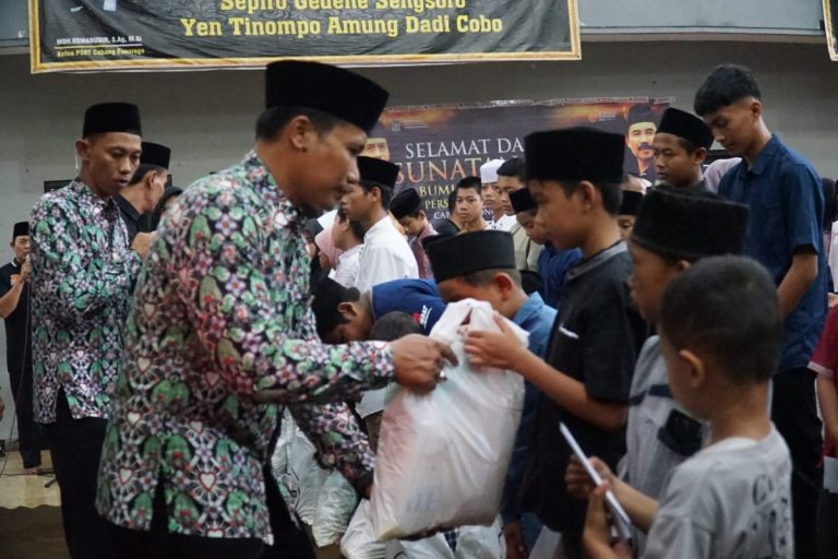 Jelang Bumi Reog Berdzikir 2025, SH Terate Ponorogo Gelar Donor Darah dan Santuni 103 Anak Yatim