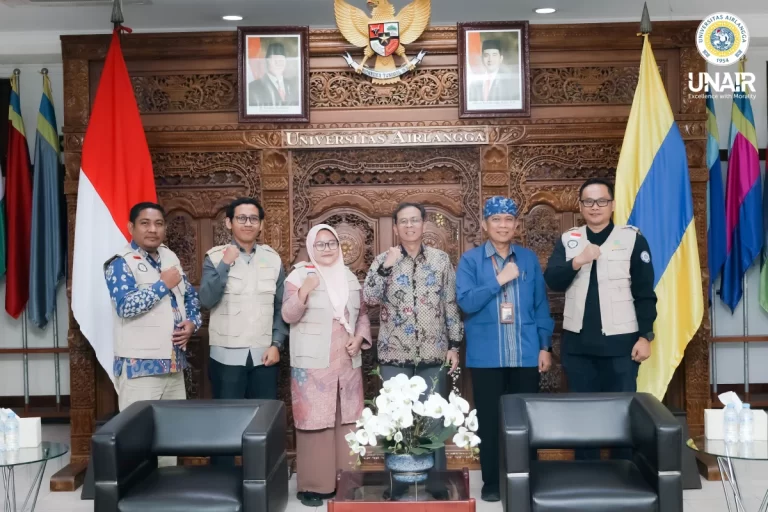 UNAIR Kirim Gelombang Relawan Baru ke Sumatera, Rektor Madyan: Ini Tanggung Jawab Moral!