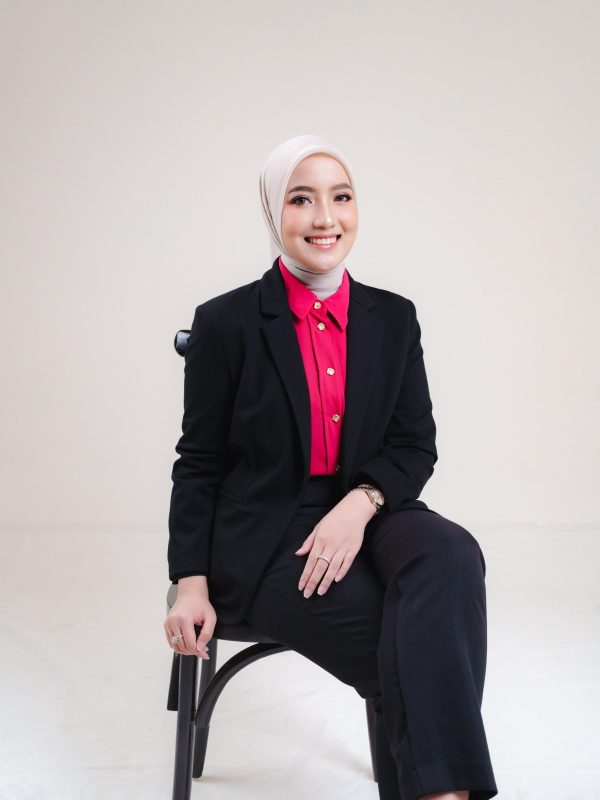 Ais Shafiyah, Politisi Muda Surabaya yang Raih Doktor dan Wisudawan Terbaik UNAIR