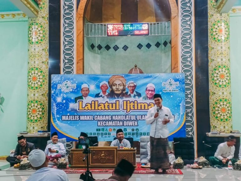 Ribuan Jamaah Padati Lailatul Ijtima, Diwek Disebut ‘Ibu Kota NU’
